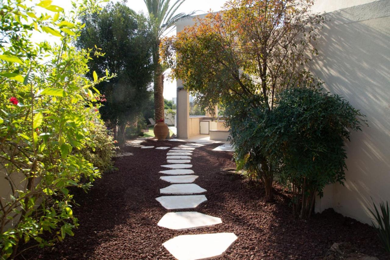 Villa Sky Garden Césarée Extérieur photo
